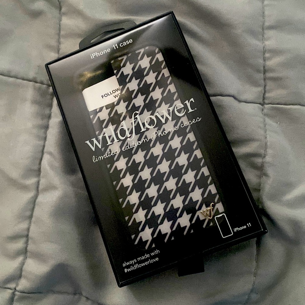 Houndstooth iPhone 11 case | Wildflower